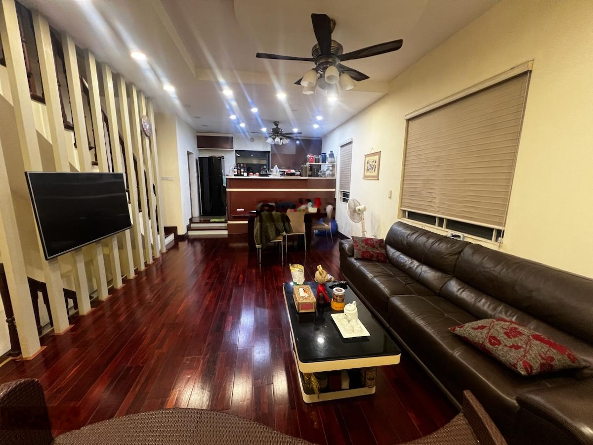 Cực hiếm! Căn góc Phan Kế Bính, ngõ ba gác tránh, 70m ra phố, xây KCBT, tặng full NT xịn, 50m2*6t.