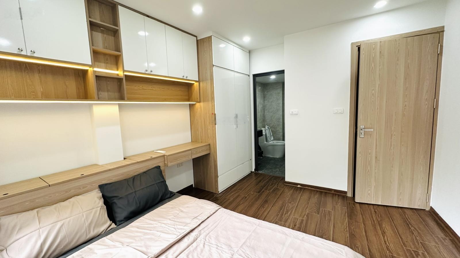 7 tỷ 25m2 6tầng núi trúc- kim mã , ngõ nông nhà đẹp chừng 15m ô tô