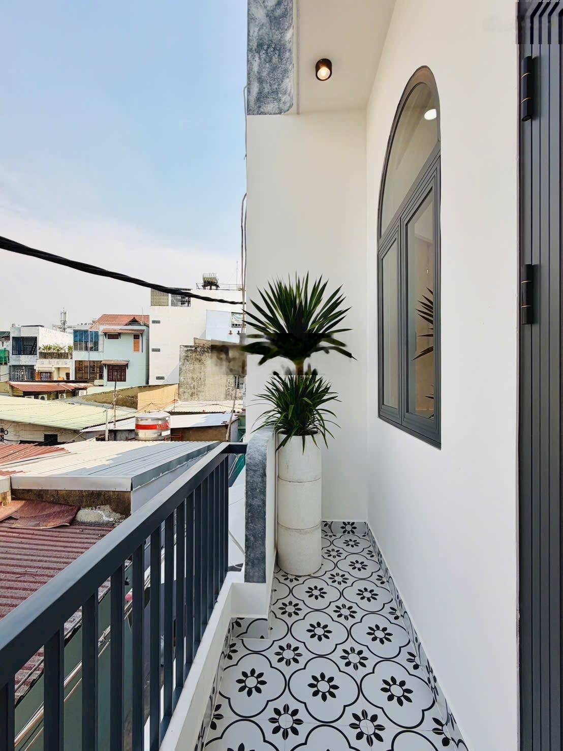 giáp Bình Thạnh+ Phú Nhuận+ kịp đón xuân+ nhà mới vô ở ngay- 2 tầng- thiết kế đẹp- dg Quang Trung