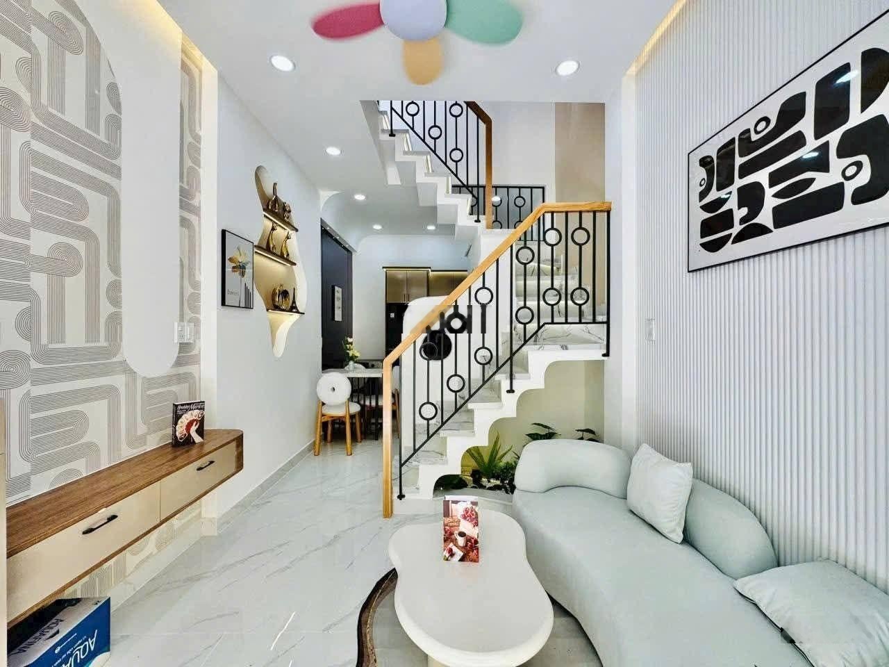 Nhà 1 lầu 21m2 ngay trường đặng thùy trâm, đường nguyễn duy cung, p.12, gò vấp.