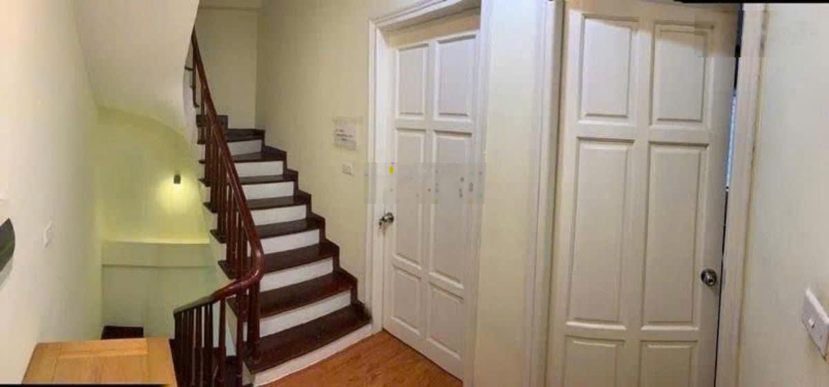 Nhanh tay sở hữu căn nhà lô góc 2 mặt thoáng, mặt tiền 6.2m, 5 tầng, ngõ rộng 3m tại Hoàng Hoa Thám