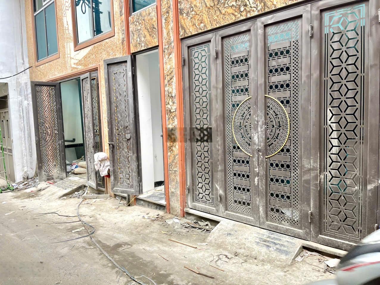 Chính chủ tôi cần bán tòa nhà ccmn đội cấn- mặt ngõ thông ô tô