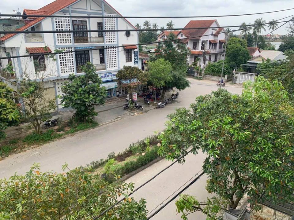 Bán nhà 2,5 tầng mặt tiền Nguyễn Văn Đào, tổ dân phố phường Đúc, thành phố Huế, đường 29m