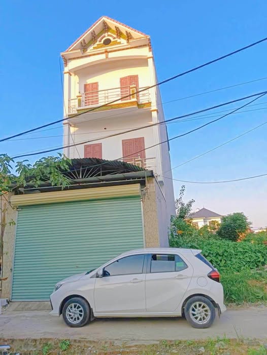 Bán nhà 3 tầng tại tổ 9 Quang Minh, Mê Linh, diện tích 95m2, ô tô vào tận đất