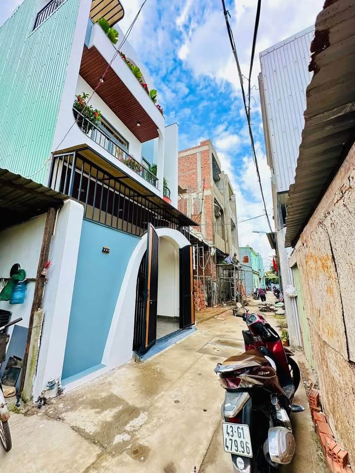 Bán nhà kiệt 64 Trần Đình Tri, cách đường chính 30m, kiệt ô tô 3.5m., giá 5.86 tỷ