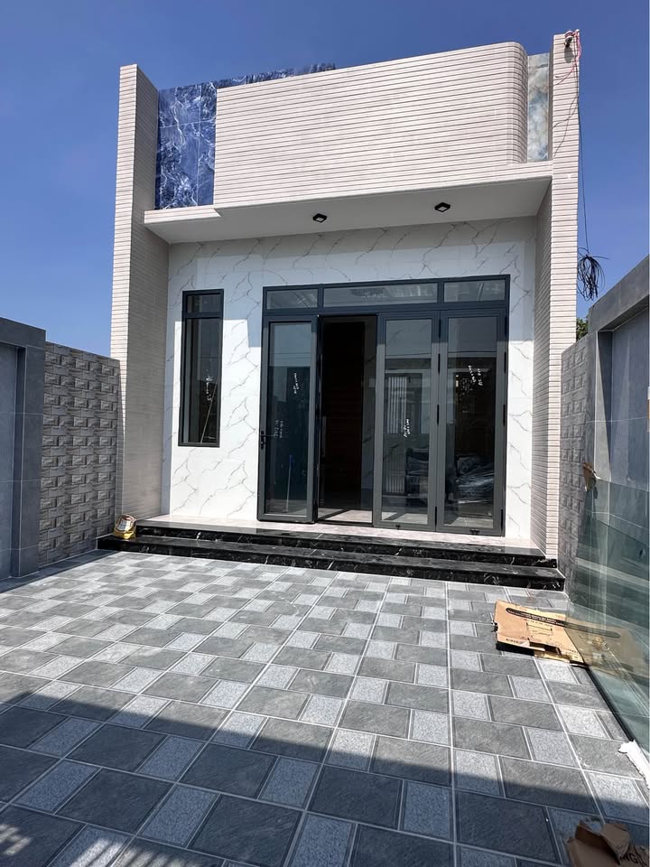 Bán nhà An Ngãi, Long Điền, 2 mặt tiền nhựa, giá 2,3 tỷ