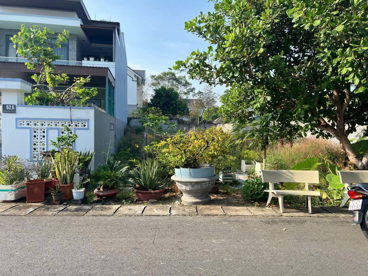 Chủ gửi bán lô đất đẹp ngang 7m4 mặt tiền Đặng Nguyên Cẩn, phường Long Toàn, Bà Rịa, giá 3.5 tỷ