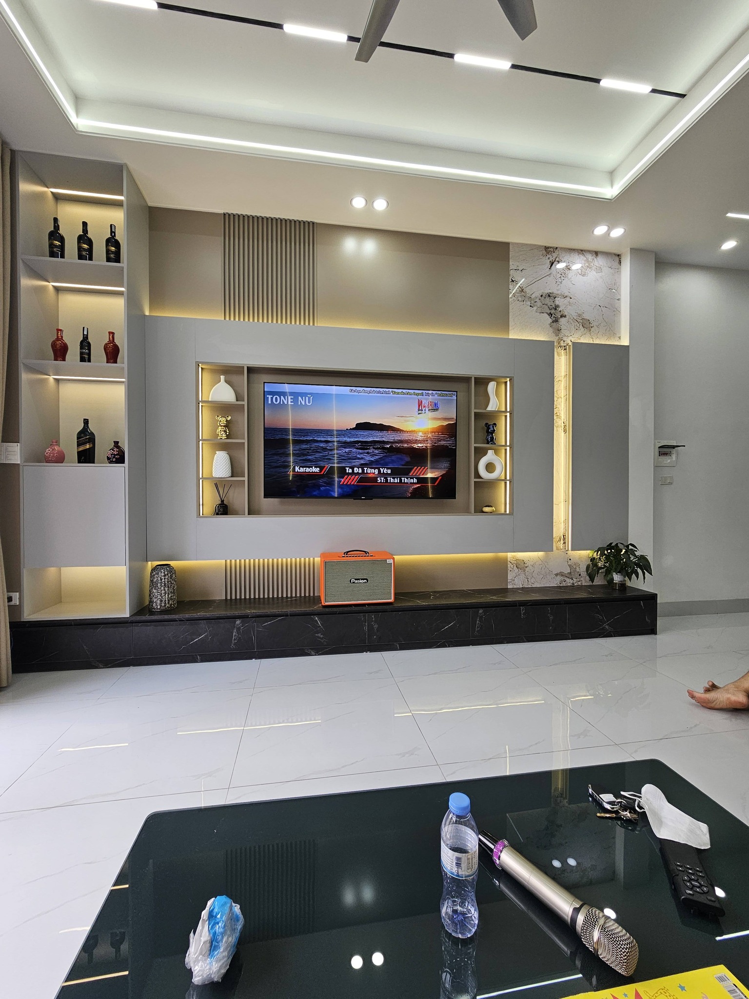 Bán nhà 4 tầng Bãi Muối, Cao Thắng, Hạ Long, 55m2, đường ô tô đỗ ngày đêm, giá hơn 4 tỷ