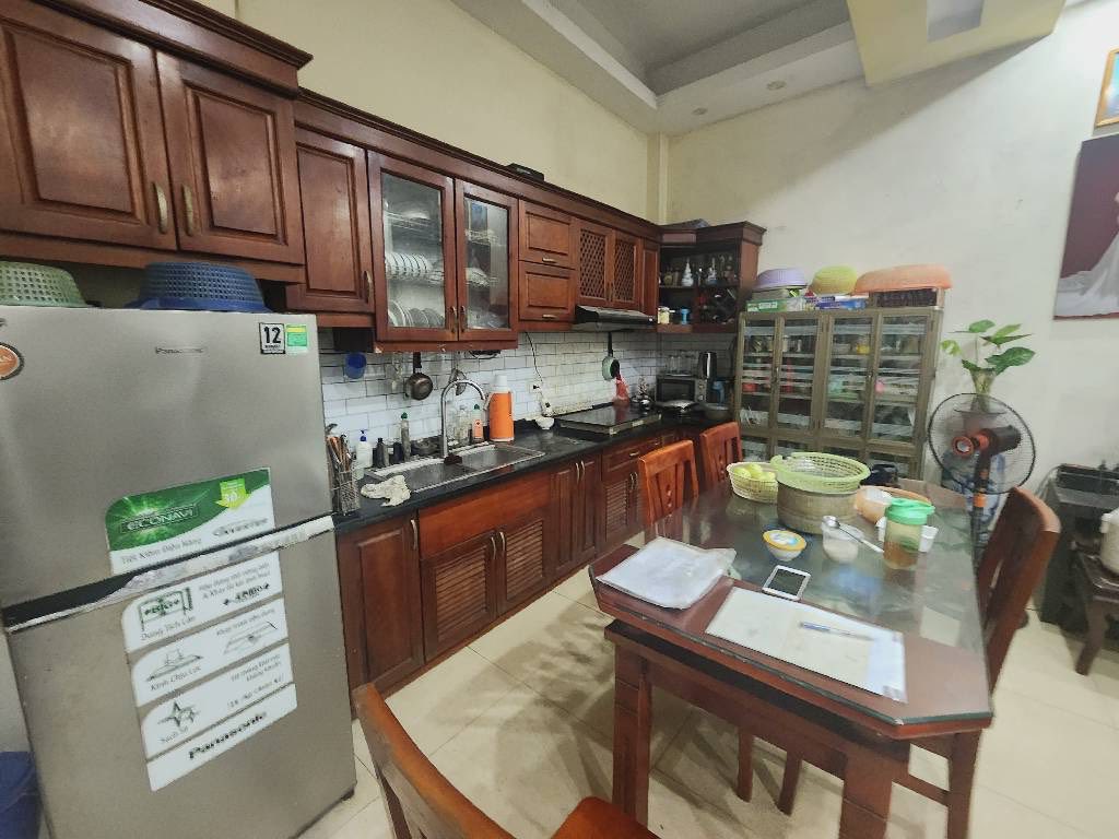 Bán nhà Cầu Giấy, lô góc, trước cửa nhà cực thoáng, 38m2, giá 7,2 tỷ