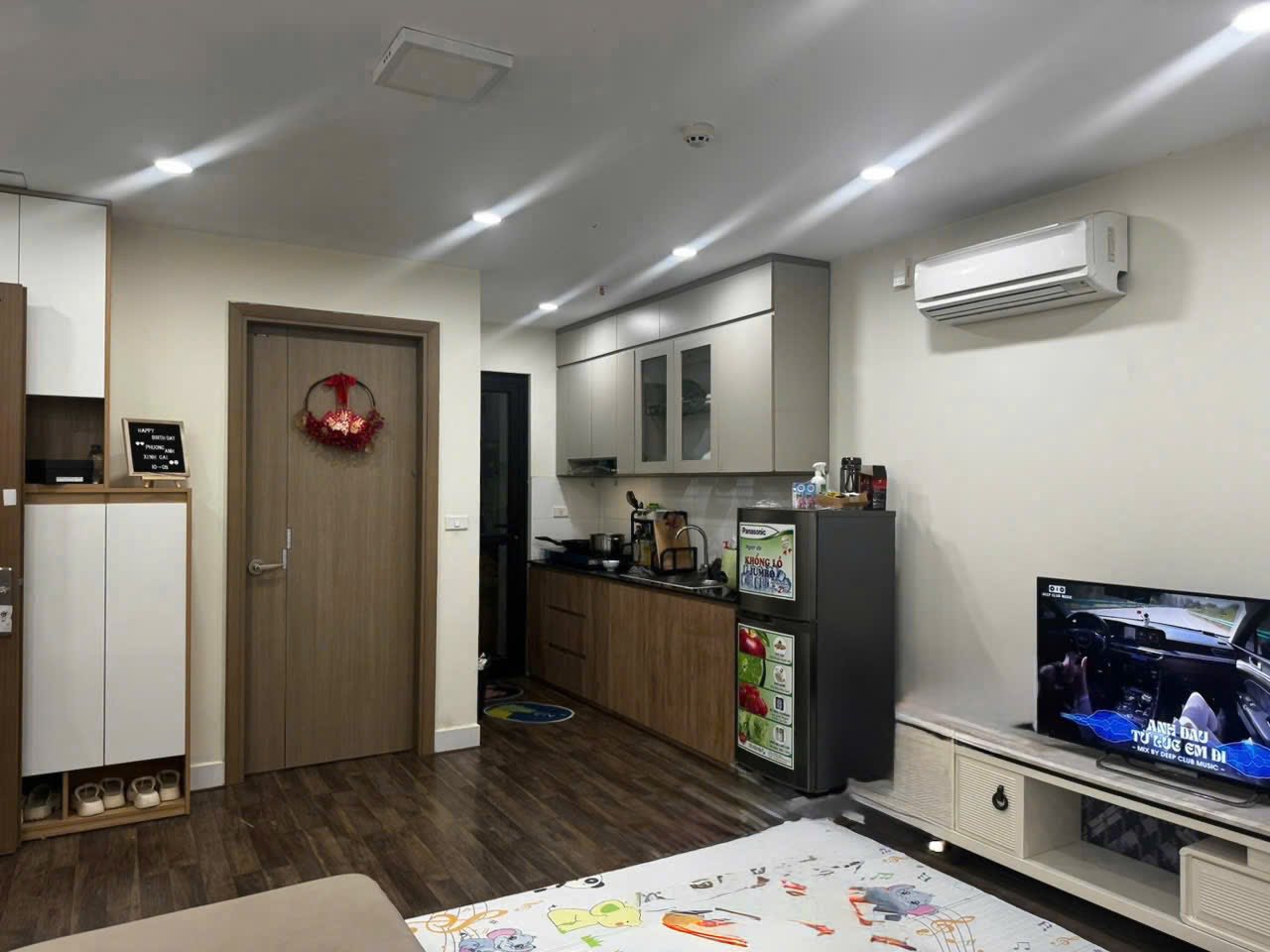 Cần cho thuê căn hộ 2 phòng ngủ, 2 wc tại Hoàng Huy Lạch Tray, giá 7 triệu/tháng