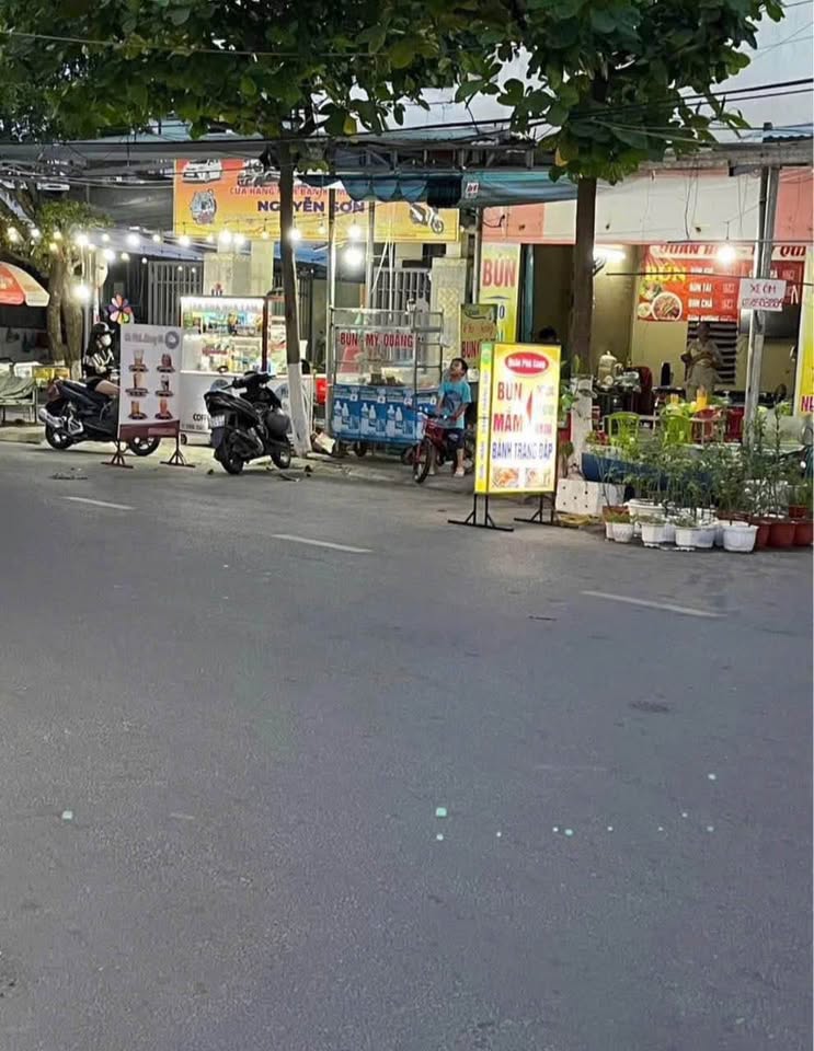 Chào bán dãy trọ 2 mặt tiền ngay trung tâm chợ Đặng Chất, Thanh Vinh