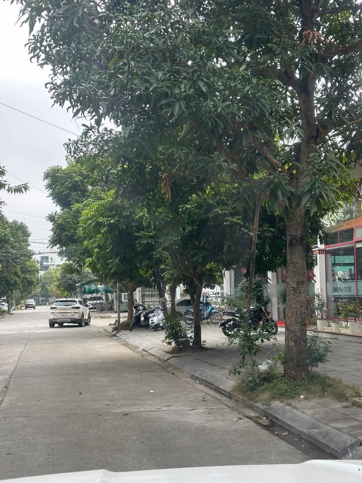 Bán đất tặng nhà trọ cấp 4 tại Ka Long, Móng Cái, giá 3.x tỷ