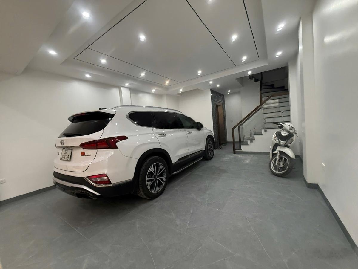 Nhà Mới Đón Tết - Đội Cấn - Ba Đình - Gara Ô Tô - 7 Tầng Thang Máy - Tặng Nội Thất - Giá Hơn 24Tỷ