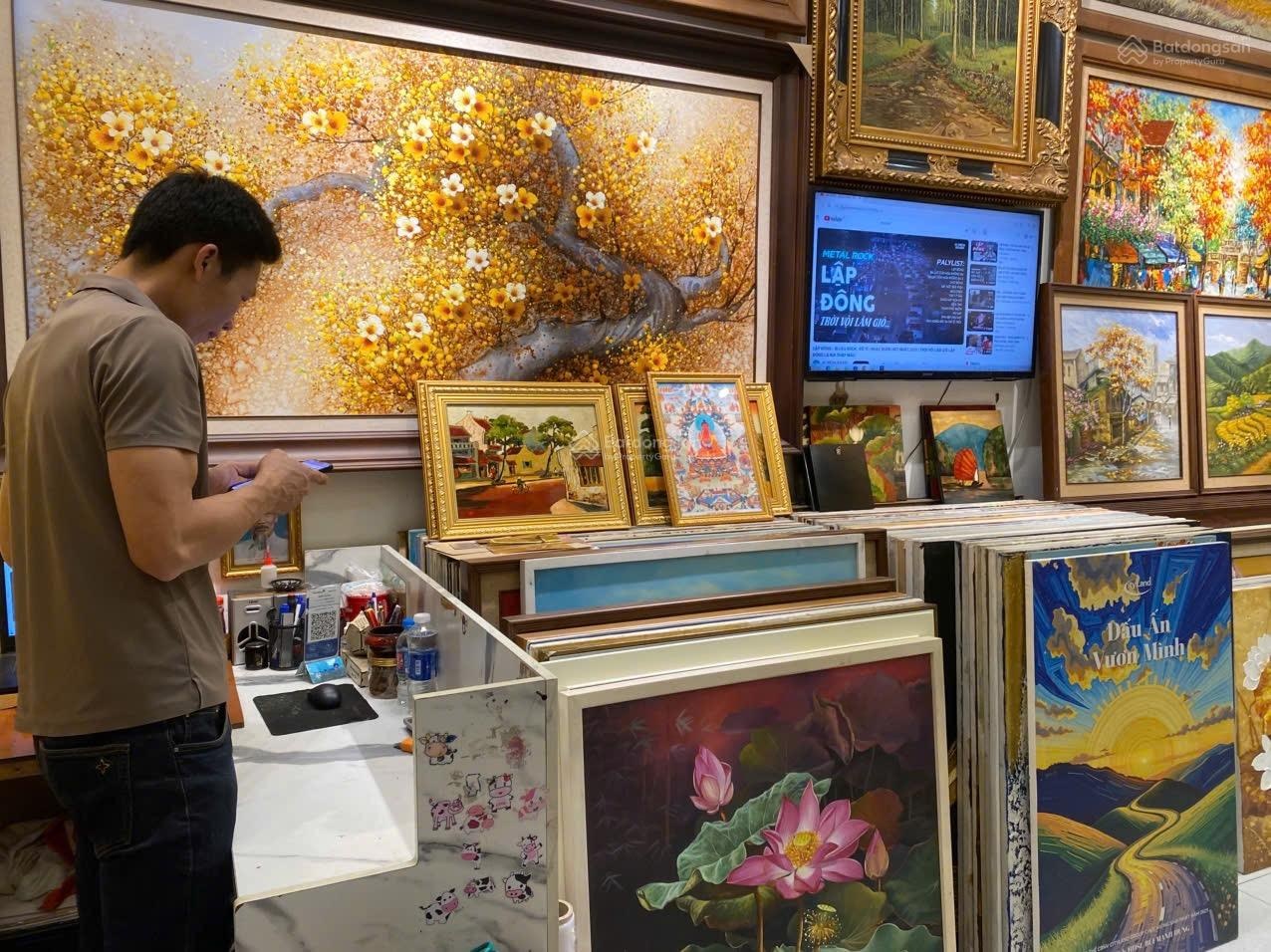 Bán Gấp MP Nguyễn Thái Học - Ba Đình. 45m. 2 Tầng. Giá 28,8 Tỷ. Có TL. Kinh doanh sầm uất.