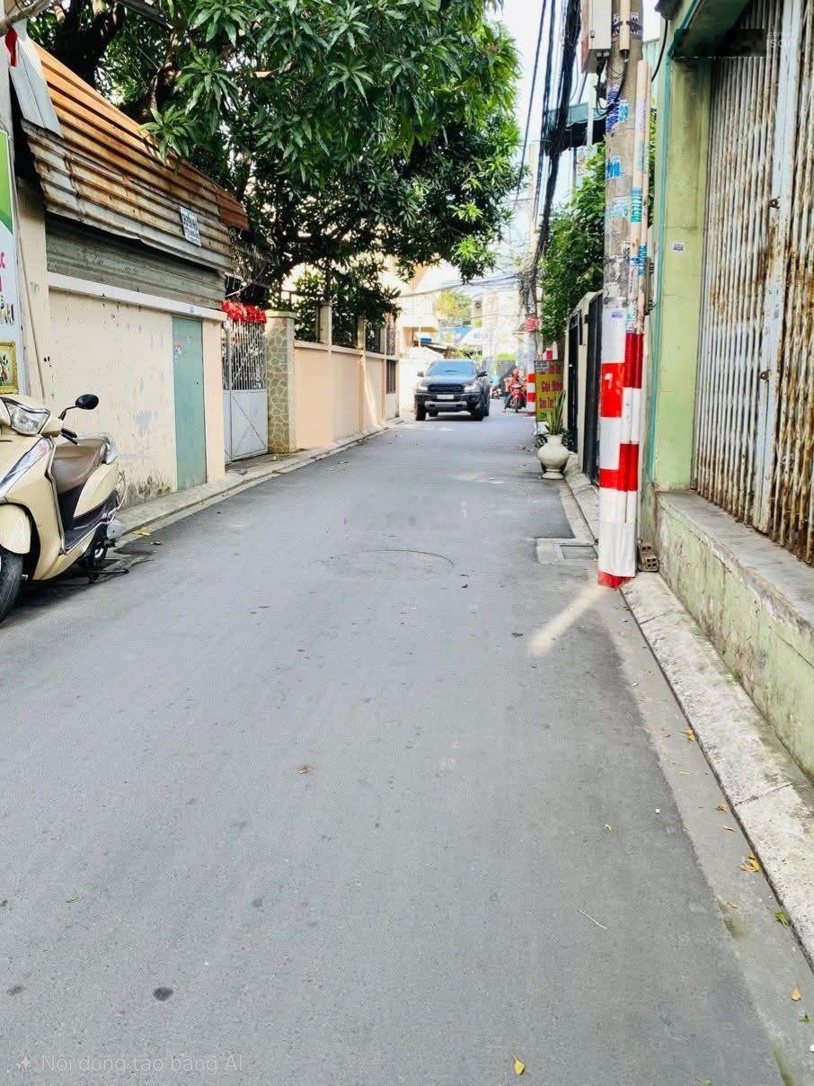 Bán gấp nhà hẻm ô tô đường Phan Huy Ích quận Tân Bình, 51m2, 2 tầng, giá chỉ 5.76 tỷ