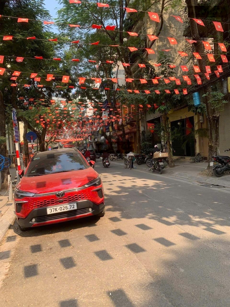 Mặt hồ trúc bạch - ô tô tránh - kinh doanh - view đỉnh - vị trí vàng