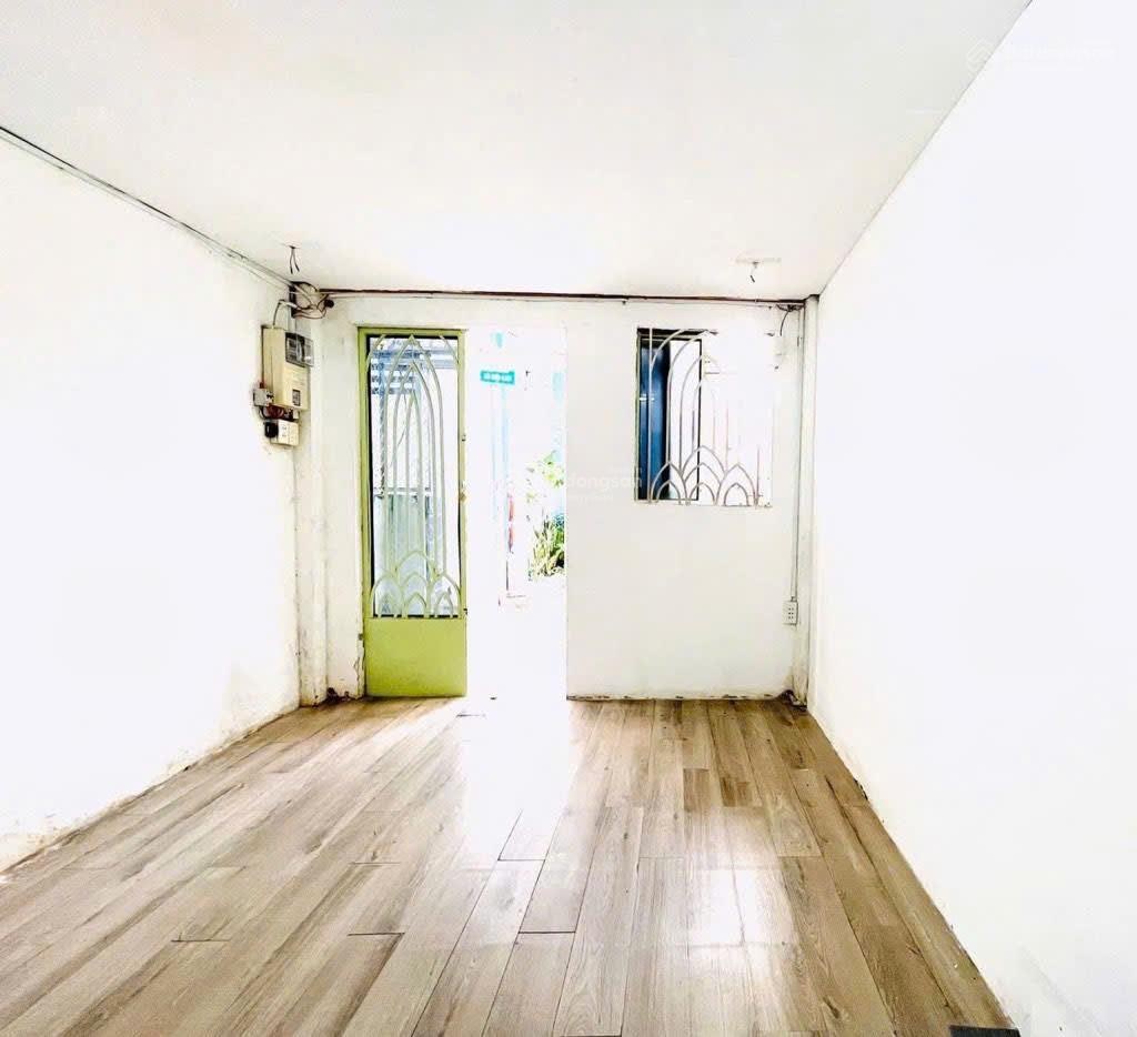 Nhà 2 tầng đúc-bình thới-quận 11-cách hxh 10m-20m2-2pn-hơn 2 tỷ -thanh 0389979162 em chủ