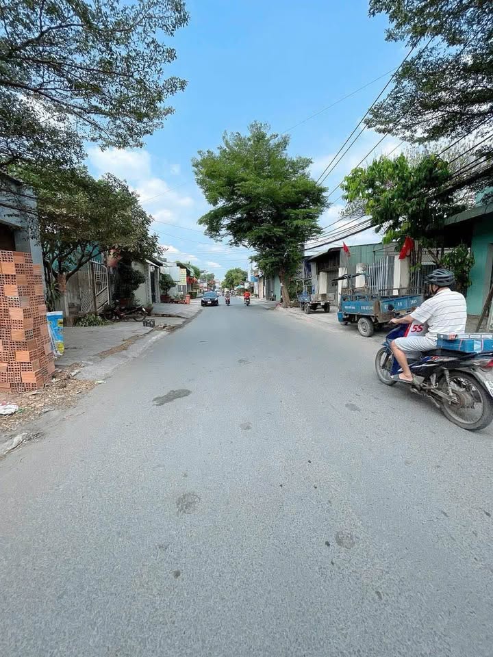 Bán nhà mặt tiền kinh doanh buôn bán Trần Văn Xã nối dài, gần ngã 4 Nguyễn Khuyến, Trảng Dài, Biên Hoà, giá 4.95 tỷ