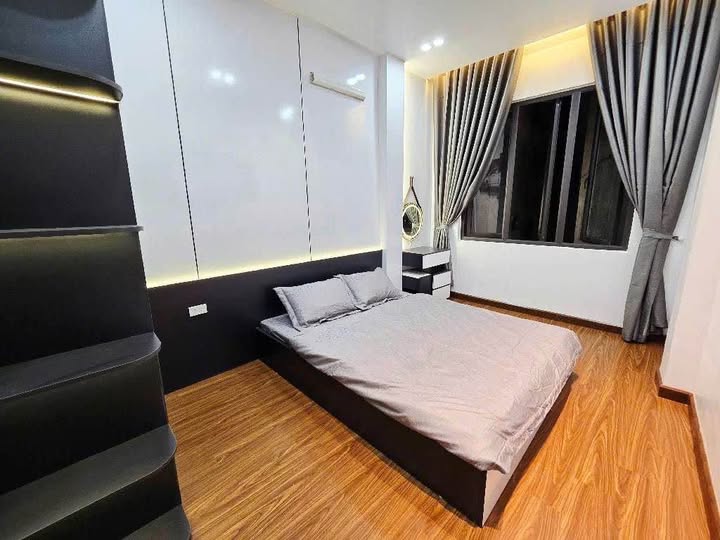 Bán nhà phố Bạch Mai, phân khúc 5 tỷ, nhà đẹp, nhỏ tiền, ở luôn, full nội thất