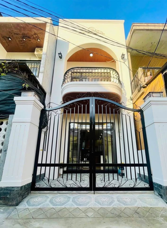 Bán nhà kiệt 35 Ngự Bình, diện tích 66,3m2, giá 2.98 tỷ