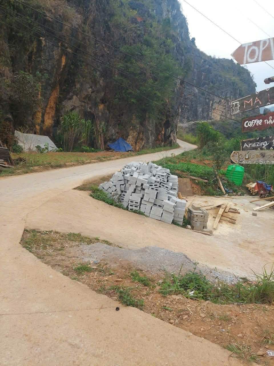 Bán đất kinh doanh tại Đồng Văn, Hà Giang, thích hợp làm homestay, nhà nghỉ, cafe,