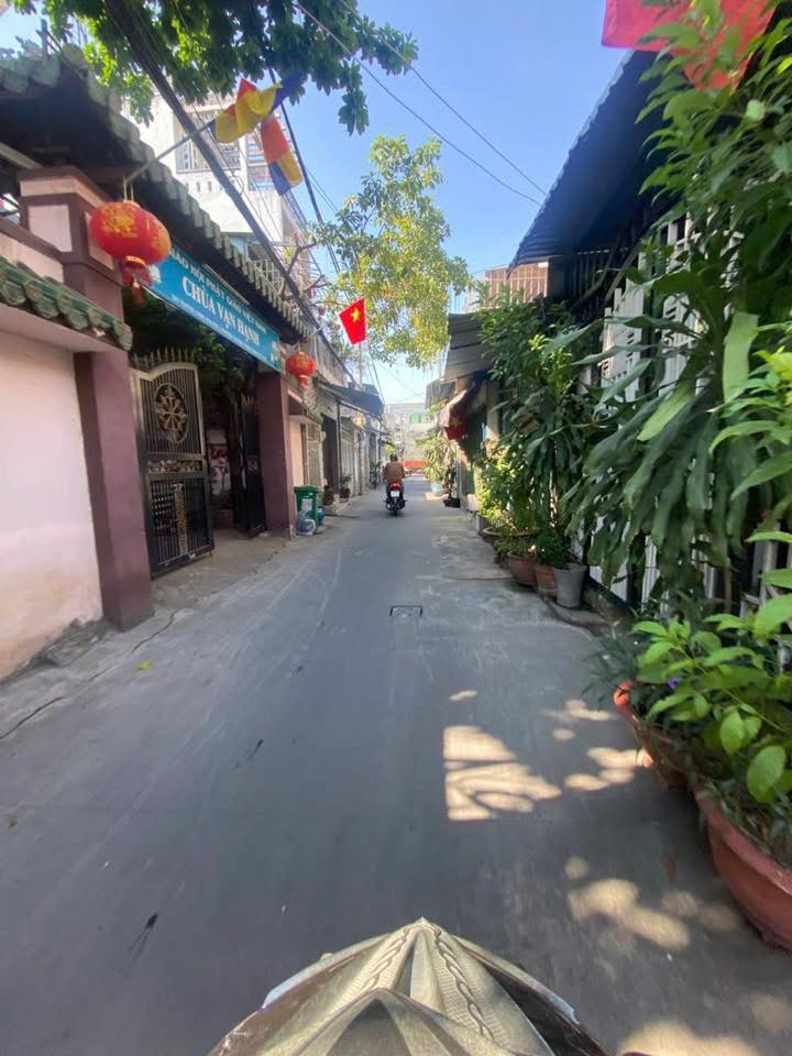 Cần bán lô đất sổ hồng riêng, công nhận 86m2 ngay ngã tư An Sương, Tân Thới Nhất, Quận 12, giá 4.8 tỷ