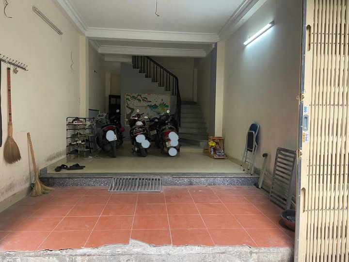 Bán nhà 5 tầng ngõ Nguyễn Phúc Lai, Đống Đa, ô tô đỗ cửa, giá 29 tỷ