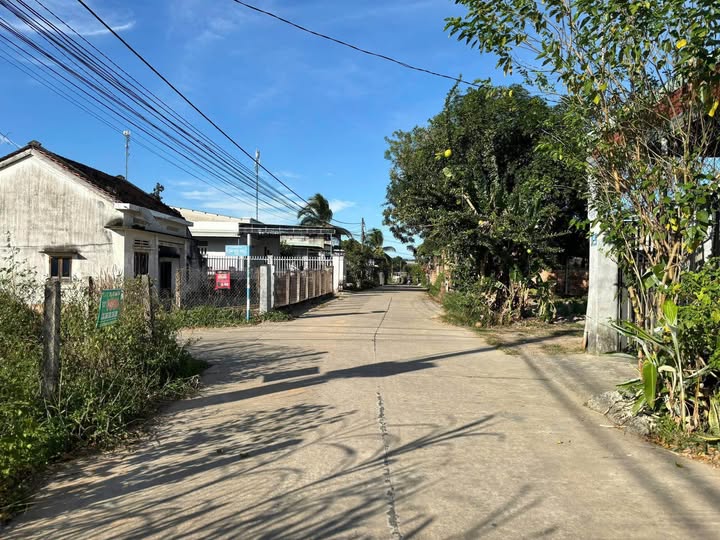 Chủ cần bán lô đất Lê Văn Huân, phường Lê Lợi, giá 630 triệu