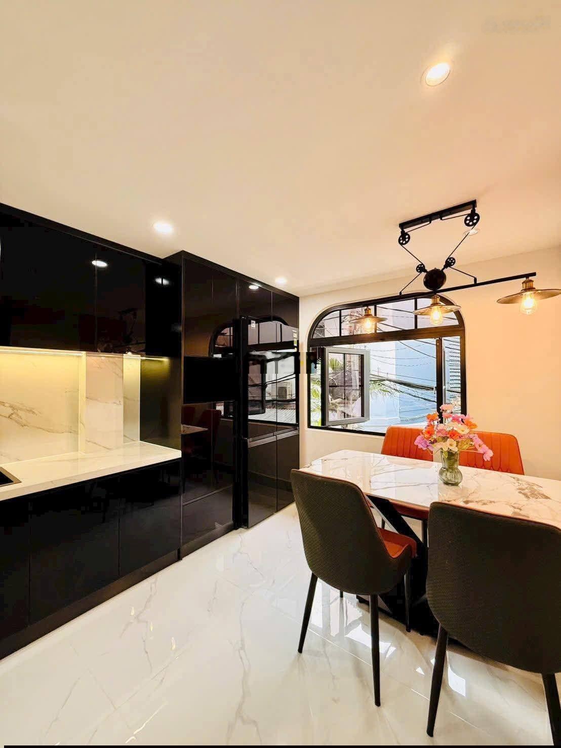 Siêu phẩm nhà đẹp, Hoàng Hoa Thám, mới tinh 47m 4t 8tỷ .