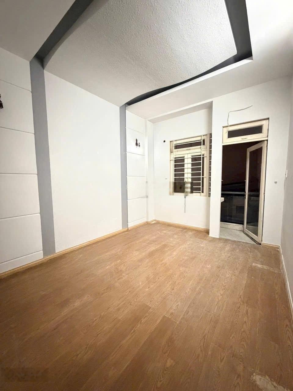 Bán nhà phường Tân Sơn, tp Hồ Chí Minh, hẻm 5m xe hơi thông, 5 phòng, chỉ 5 tỷ xx