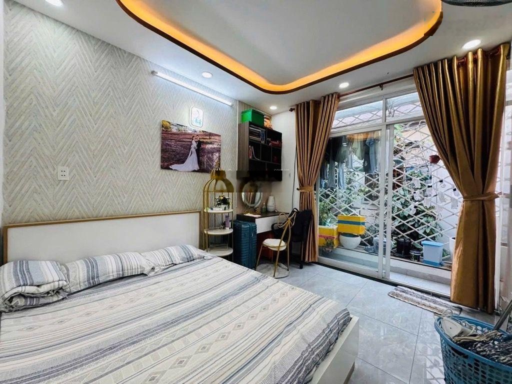 Nhà full nội thất-3,65tỷ-25m2-2lầu btct-phạm văn chiêu gv