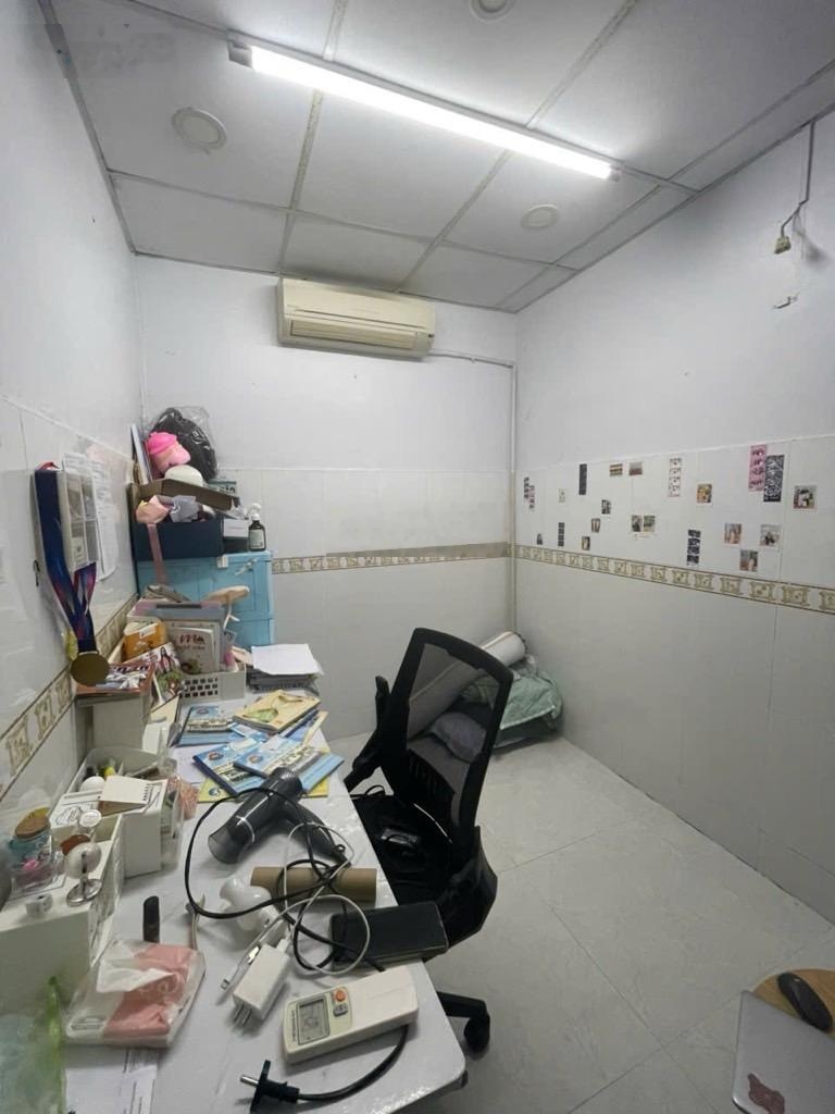 Thống nhất- gò vấp- 40m2 (4x 10m) 2 tầng 3pn( có pn trệt)- chỉ 3.8 tỷ (tl)