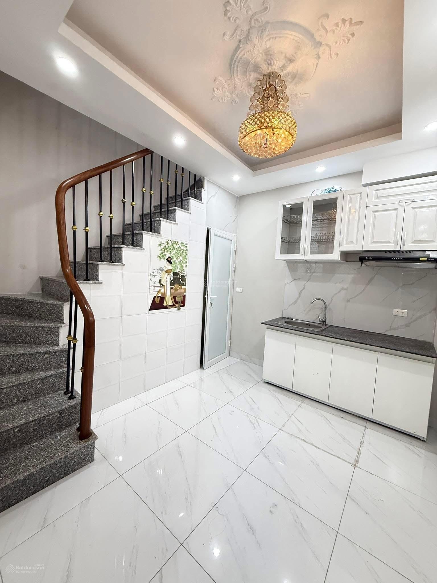 Mạc Thị Bưởi. Nhà mới đẹp nhỏ xinh nhỉ 3 tỷ sổ đỏ riêng, cực hiếm, hàng xóm TimesCity. Cần bán gấp