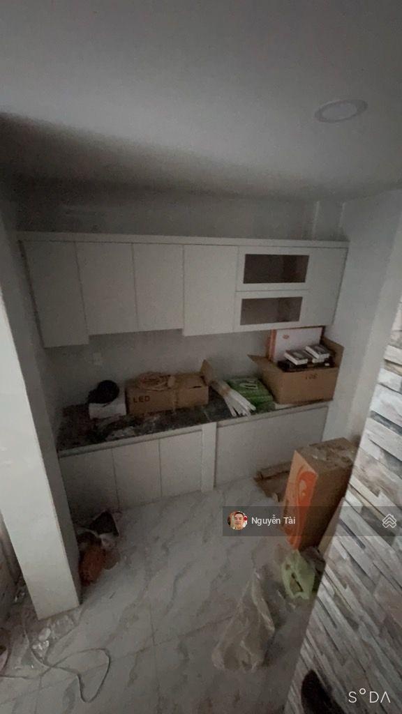 Hot, Bán gấp Nhà riêng Âu Cơ, Tân Bình, 35m2, 3 tầng mới đẹp, hẻm 4m thông tứ tung, chỉ nhỉnh 4 tỷ.