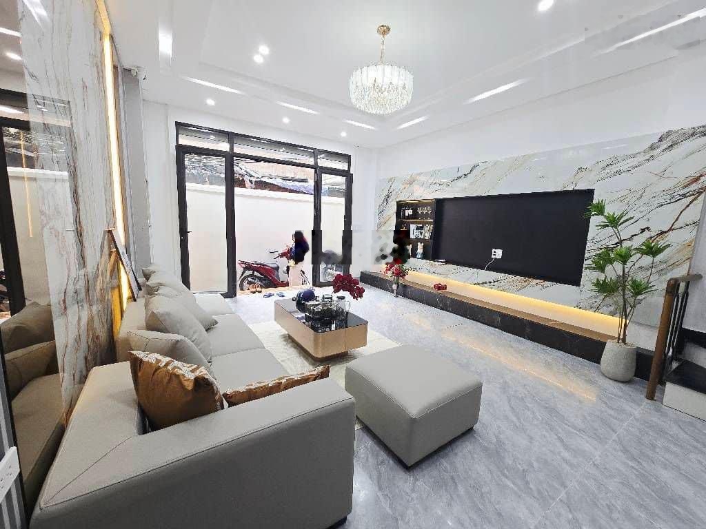 Sơn Tây - Ba Đình, nhà xây mới 6 tầng thang máy, ngõ thông, lô góc