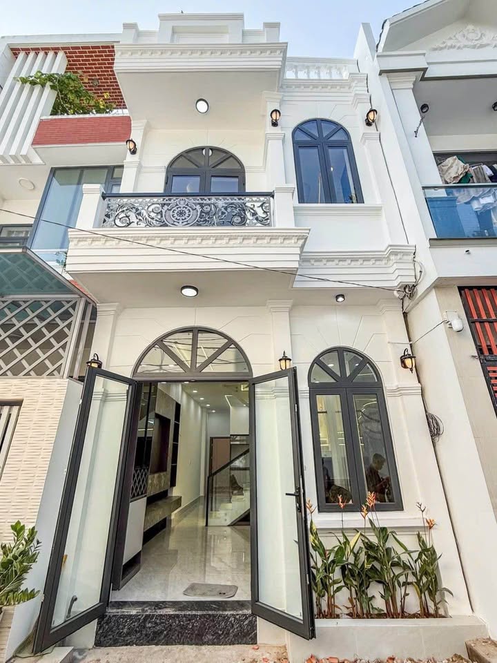 Nhà Cần Thơ 3,49 tỷ, 3 phòng ngủ, tặng nội thất, giảm 100 triệu, xách vali vào ở