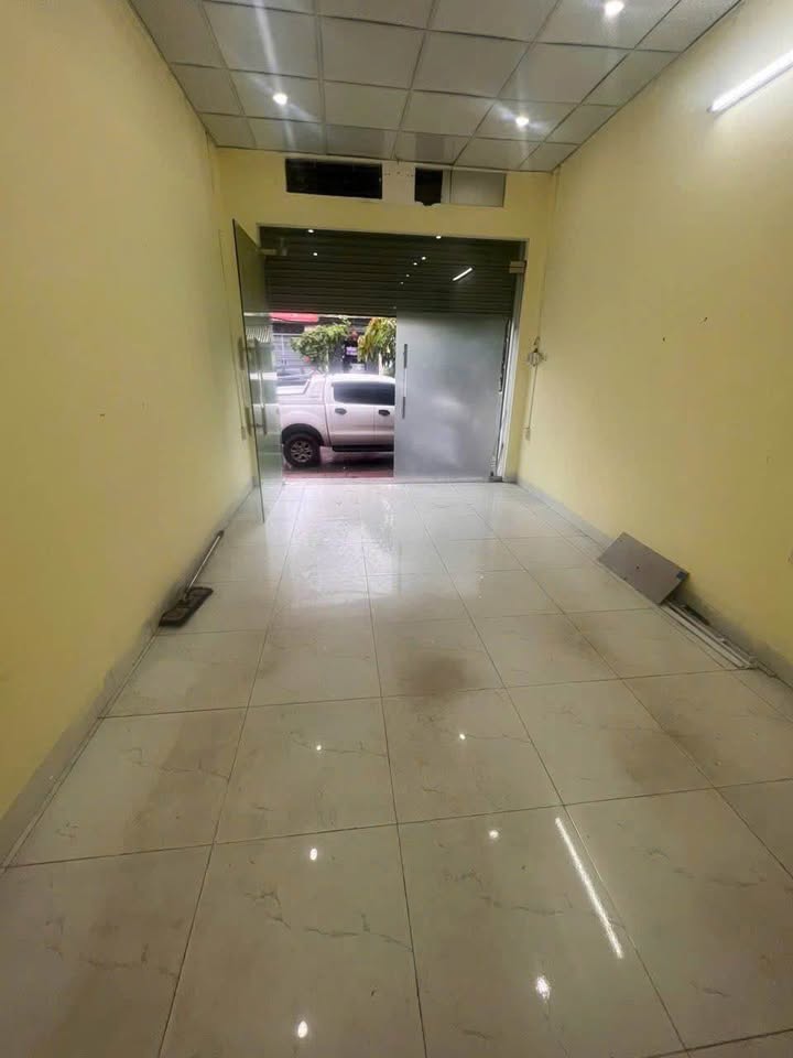 Bán nhà mặt phố thành phố Hòa Bình, tỉnh Hòa Bình, giá 3 tỷ