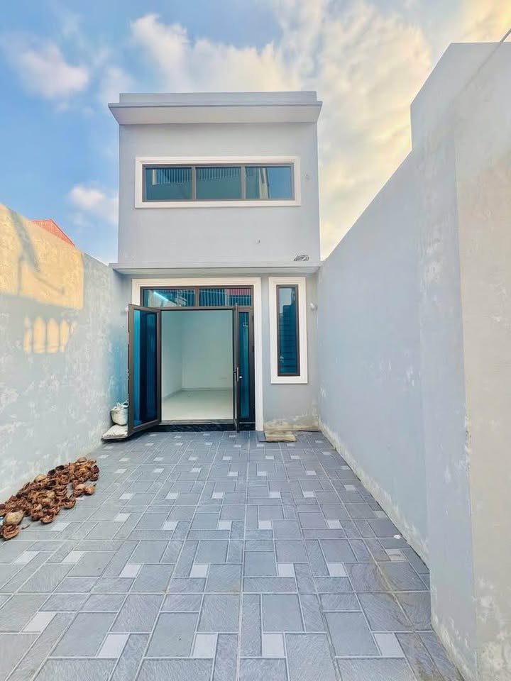 Bán nhà 2 tầng tại Trạm Trôi, 82m2, ngõ nông, ô tô đỗ sát nhà, giá cực đầu tư