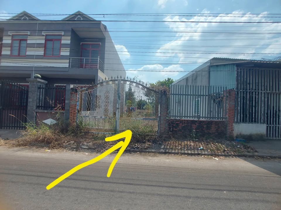 Bán gấp đất Tân An, Thủ Dầu Một, gần trường THCS Trần Bình Trọng, giá 2.7 tỷ