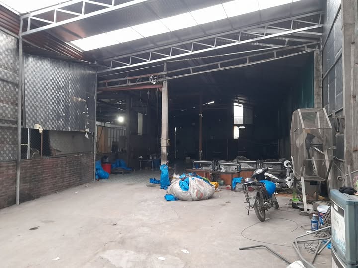 Cho thuê kho xưởng tại thành phố Hải Dương (cũ), diện tích 350m2, gần khu công nghiệp Đại An, giá 10 triệu/tháng