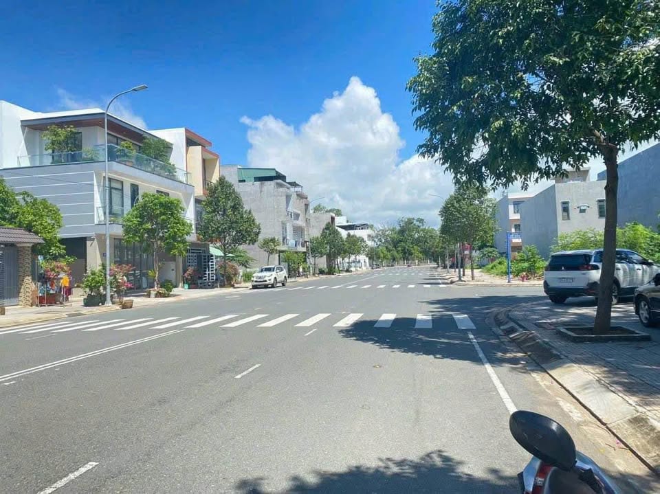 Bán đất mặt tiền đường Nguyễn Thái Học, khu tái định cư 30/4 Long Toàn, phường Bà Rịa, giá 3.5 tỷ