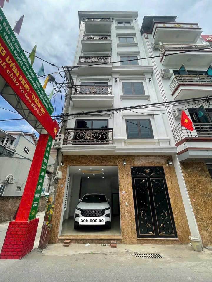 Bán nhà 36/40m², 6 tầng, nhà mới tại Cầu Giấy thành phố Hà Nội giá 9.2 tỷ