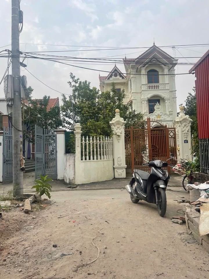 Bán đất Phú Xuyên, sổ đỏ phân lô vuông đẹp, đường 4m