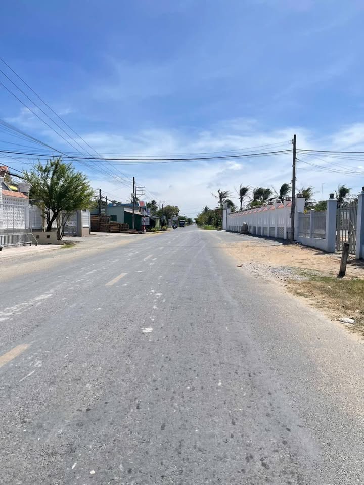 Bán đất huyện Giồng Trôm, tỉnh Bến Tre, giá 4,3 tỷ