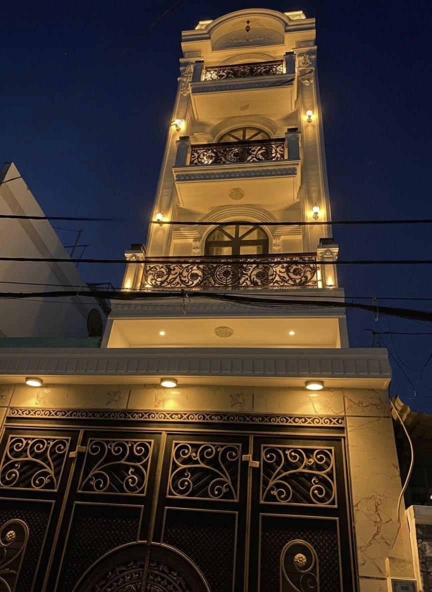 Nhà 1 trệt 2 lầu mặt tiền Trung Mỹ, Tân Xuân, Hóc Môn, giá tốt