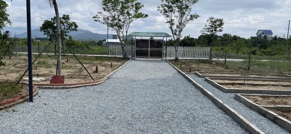 Đất Diên Đồng 1000m2 full thổ cư, ngang 20m, giá chỉ 3 tỷ, Nha Trang