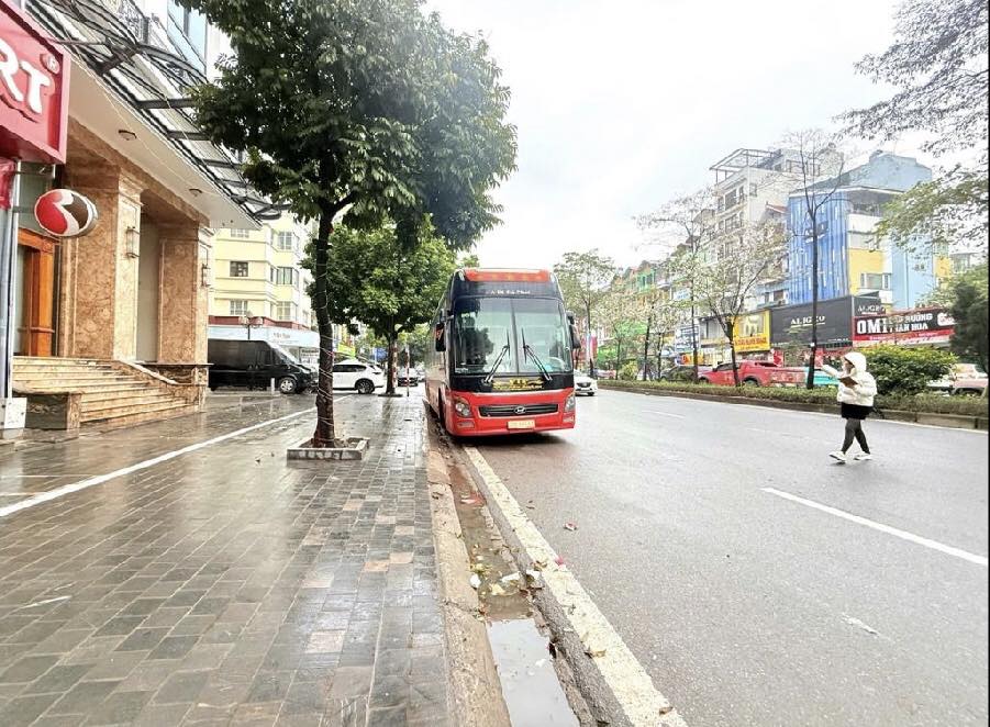 Bán nhà mặt phố Mỹ Đình, 70m2, mặt tiền 5m, 7 tầng, thang máy, kinh doanh đỉnh cao, giá 33.3 tỷ