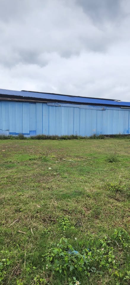 Bán đất Xuân Ái - Văn Yên, diện tích 600m2, 300m2 thổ cư, giáp Quy Mông, giá thương lượng