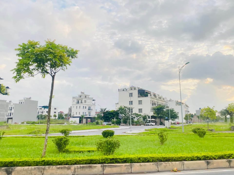 Bán nhà khu đô thị sinh thái Bắc Đầm Vạc, phường Đống Đa, Vĩnh Yên, Vĩnh Phúc, giá 4.6 tỷ