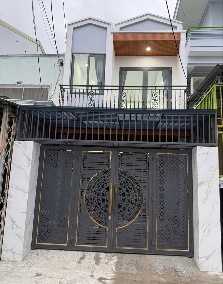 Bán nhà 1 trệt 1 lầu tại hẻm Hương lộ Ngọc Hiệp, Nha Trang, gần chợ Phương Sài, giá 6 tỷ